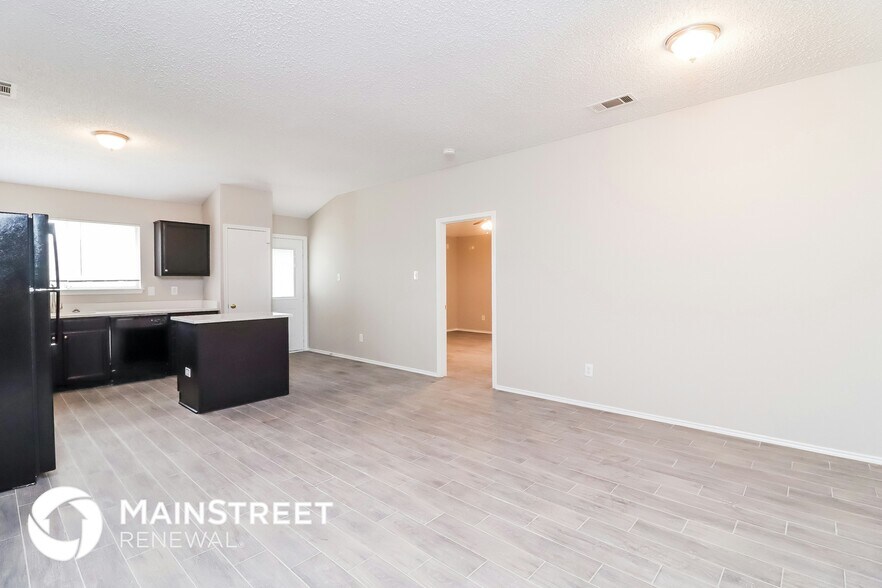 Building Photo - 6720 Bighorn Ridge