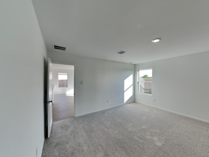 Building Photo - 425 Texas Pecan Dr