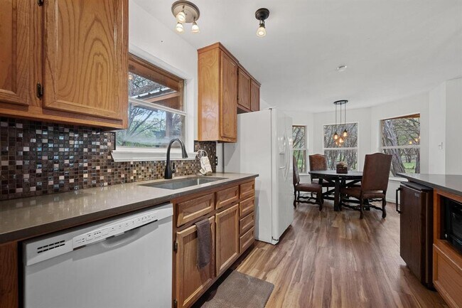 Building Photo - 4207 Deer Trail