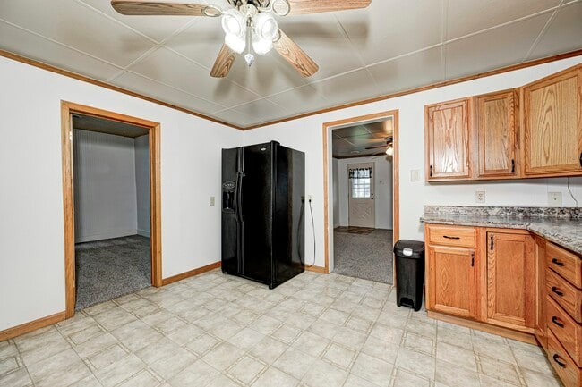 Building Photo - 3734 Forest Terrace