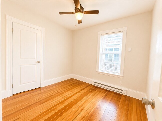 Building Photo - 48 Shawmut St