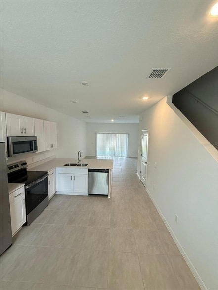 Building Photo - 3082 Skyline Lp