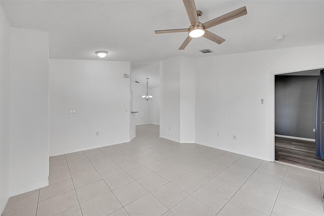 Building Photo - 5361 NW 90th Ave