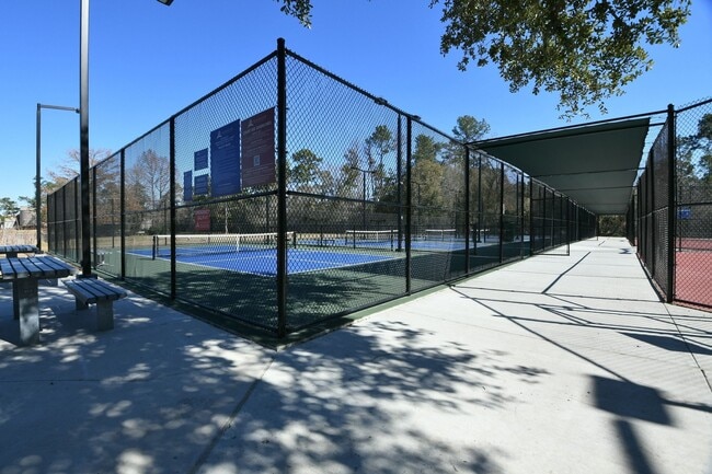 Building Photo - 26 Yewleaf Rd