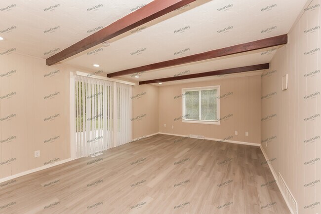 Building Photo - 26653 Mulberry Cir