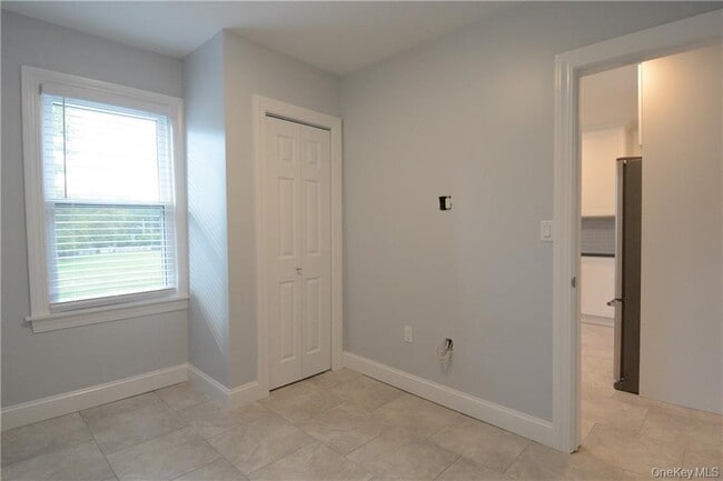 Building Photo - 53 Dewitt Ave