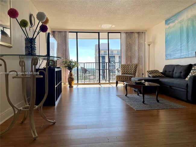 Building Photo - 2101 S Ocean Dr