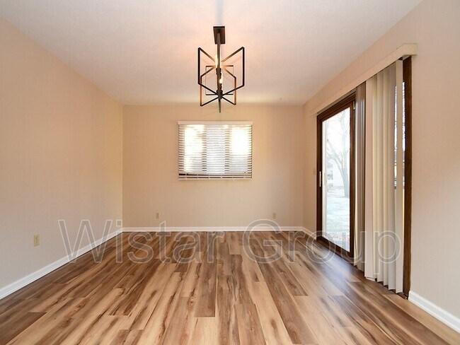 Building Photo - 16105 Arbor Ct