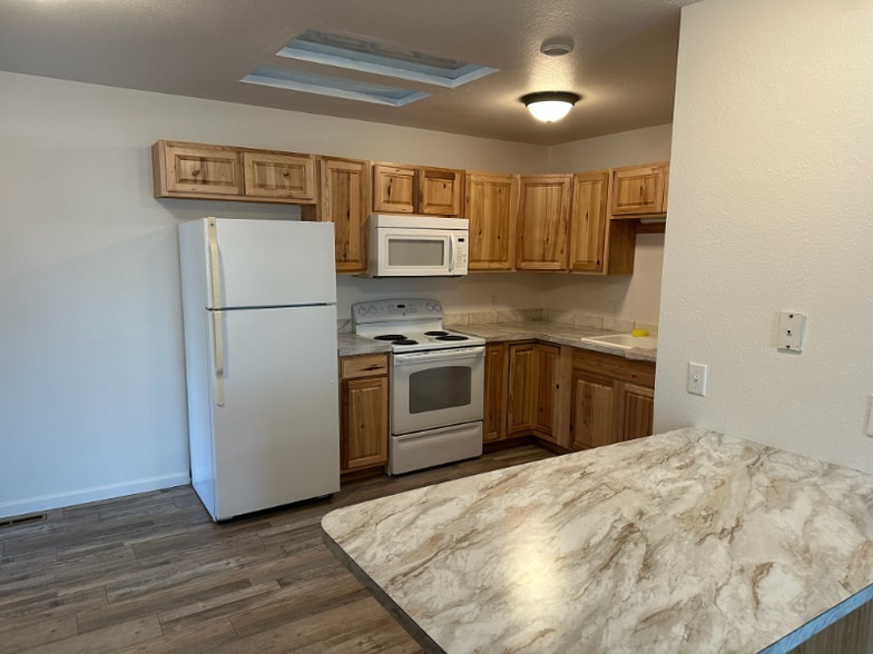 Building Photo - 4619 W 5th St