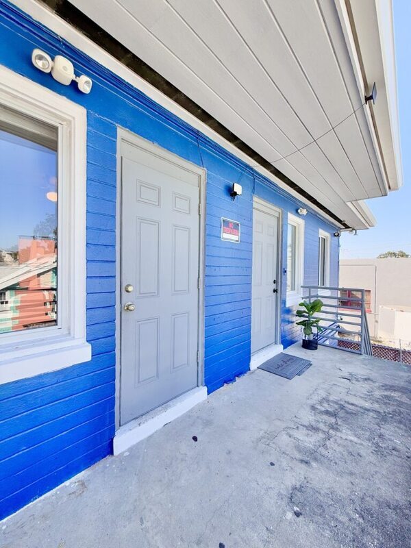 Building Photo - 551 N Ridgewood Ave