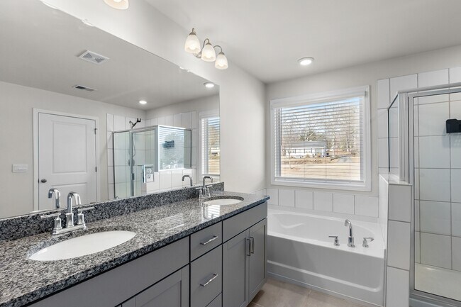Building Photo - 313 Cub Ct