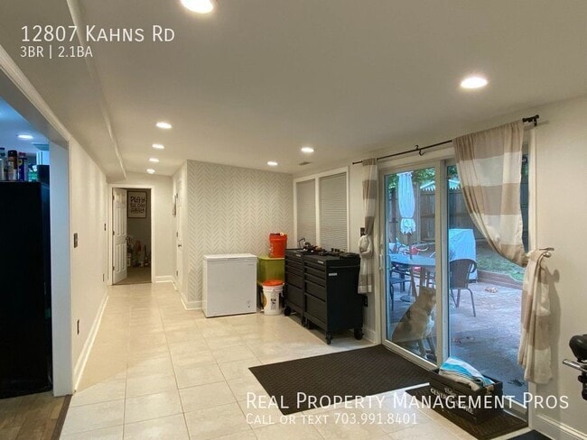 Building Photo - 12807 Kahns Rd