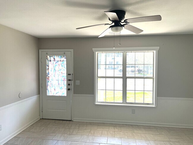 Building Photo - Available Now! Two-bedroom Duplex in Socas...