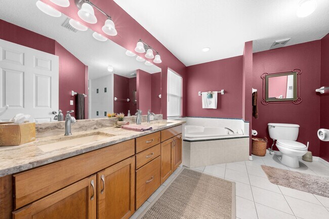 Building Photo - Charming 3 Bedroom 2 Bath Home - Sawgrass ...