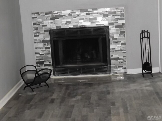 Building Photo - 5023 Ravens Crest Dr