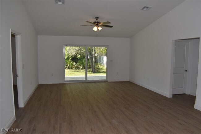 Building Photo - 5289 Caputo Ave