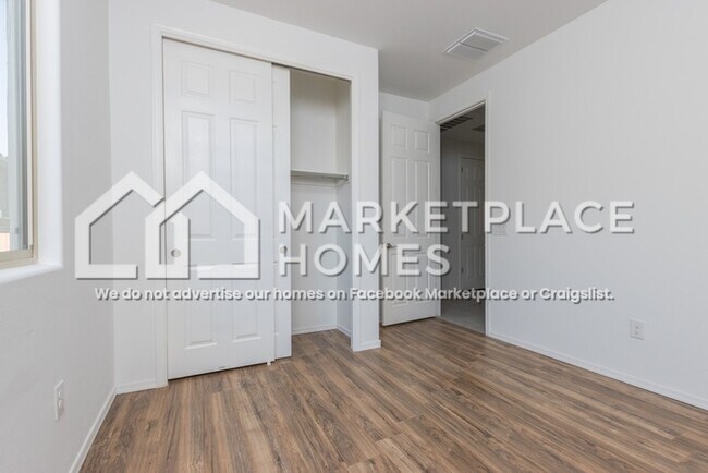 Building Photo - 7713 Long Boat Wy