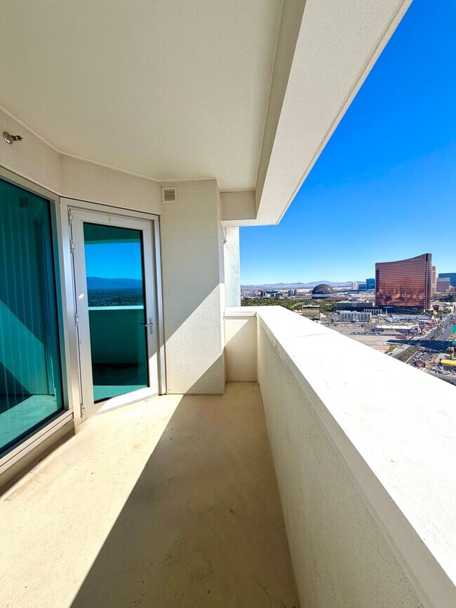 Building Photo - 2700 Las Vegas Blvd S