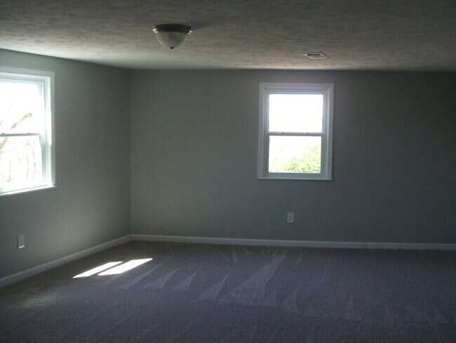 Building Photo - 1176 Red Hill Rd