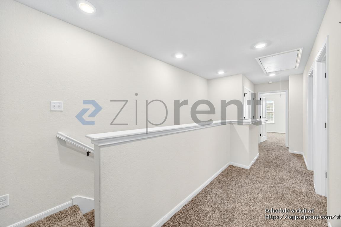 Building Photo - 13827 Enzo Gate