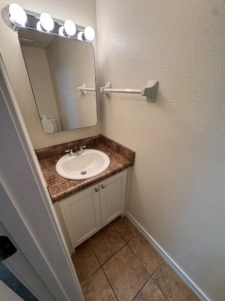 Building Photo - 9725 US-98