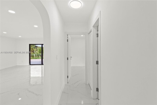 Building Photo - 8631 NW 24th Ct