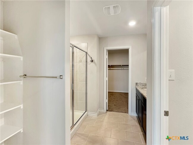 Building Photo - 408 Pebble Creek Run