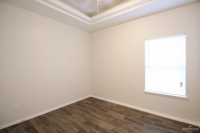 Building Photo - 8 Teague Ave