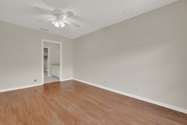 Building Photo - 6371 Toulon Dr