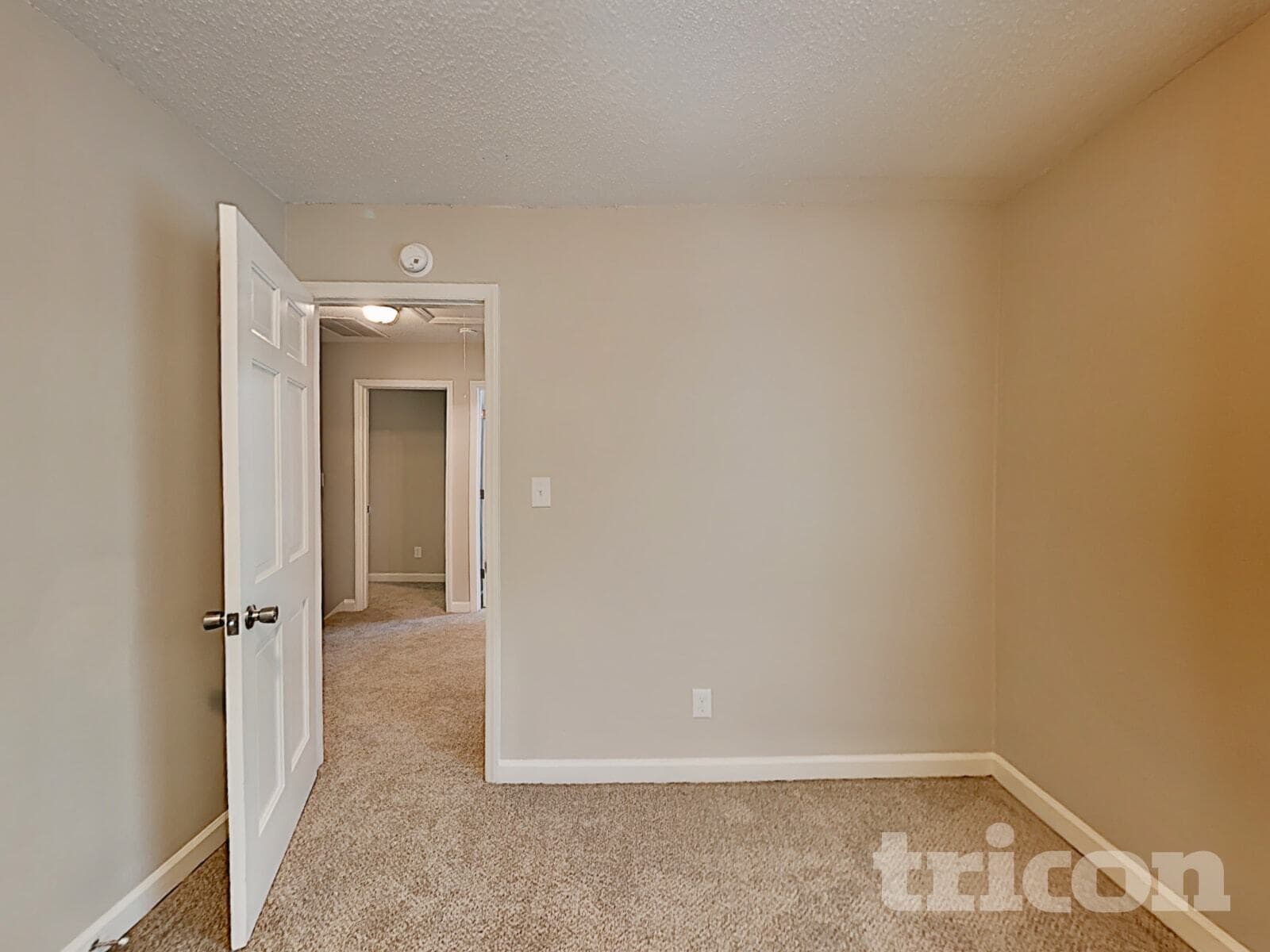 Building Photo - 2211 Cannonade Ct