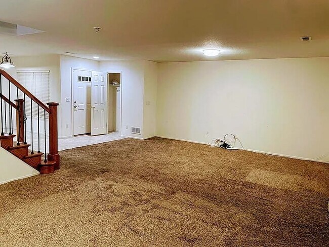 Building Photo - 12833 Mayfair Way