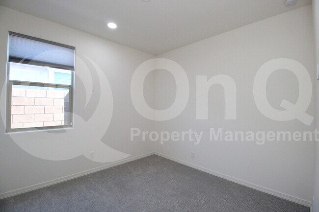 Building Photo - 9114 S 167th Dr