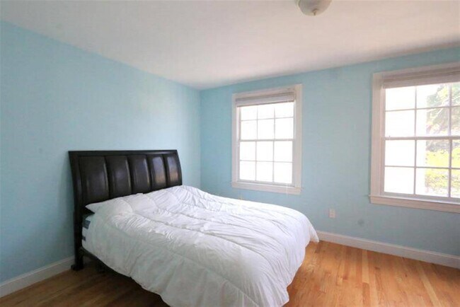 Building Photo - 86 Winter St