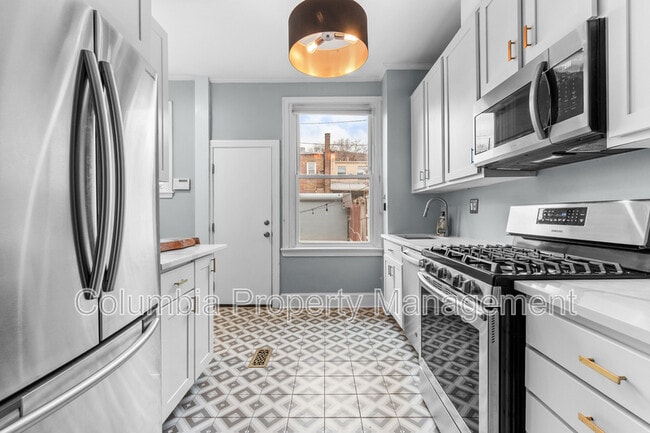 Building Photo - 1336 K St SE