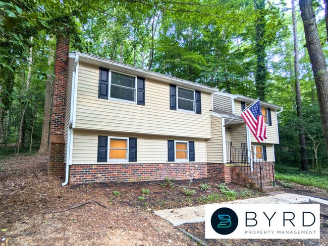 Building Photo - 13300 Farm Crest Ct