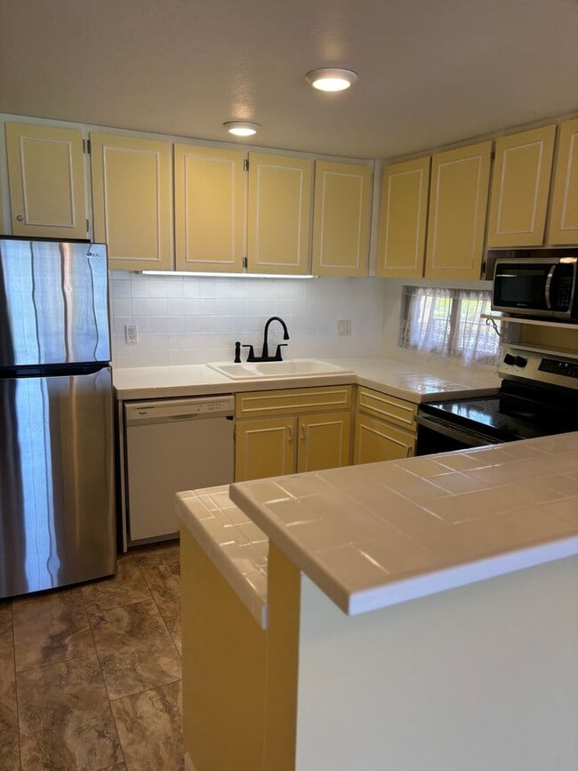 Building Photo - 78-7070 Alii Drive, #A-302
