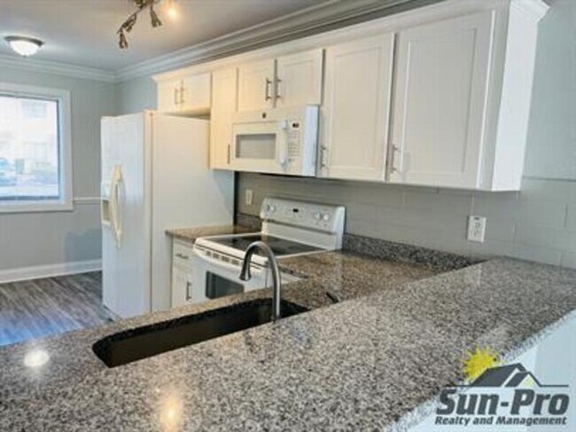 Building Photo - 480 Reed Canal Rd