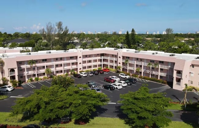 Building Photo - 170 Turtle Lake Ct