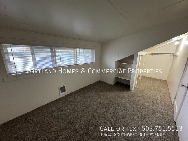 Building Photo - 10440 SW 80th Ave