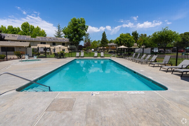 Building Photo - Dry Creek Apartments