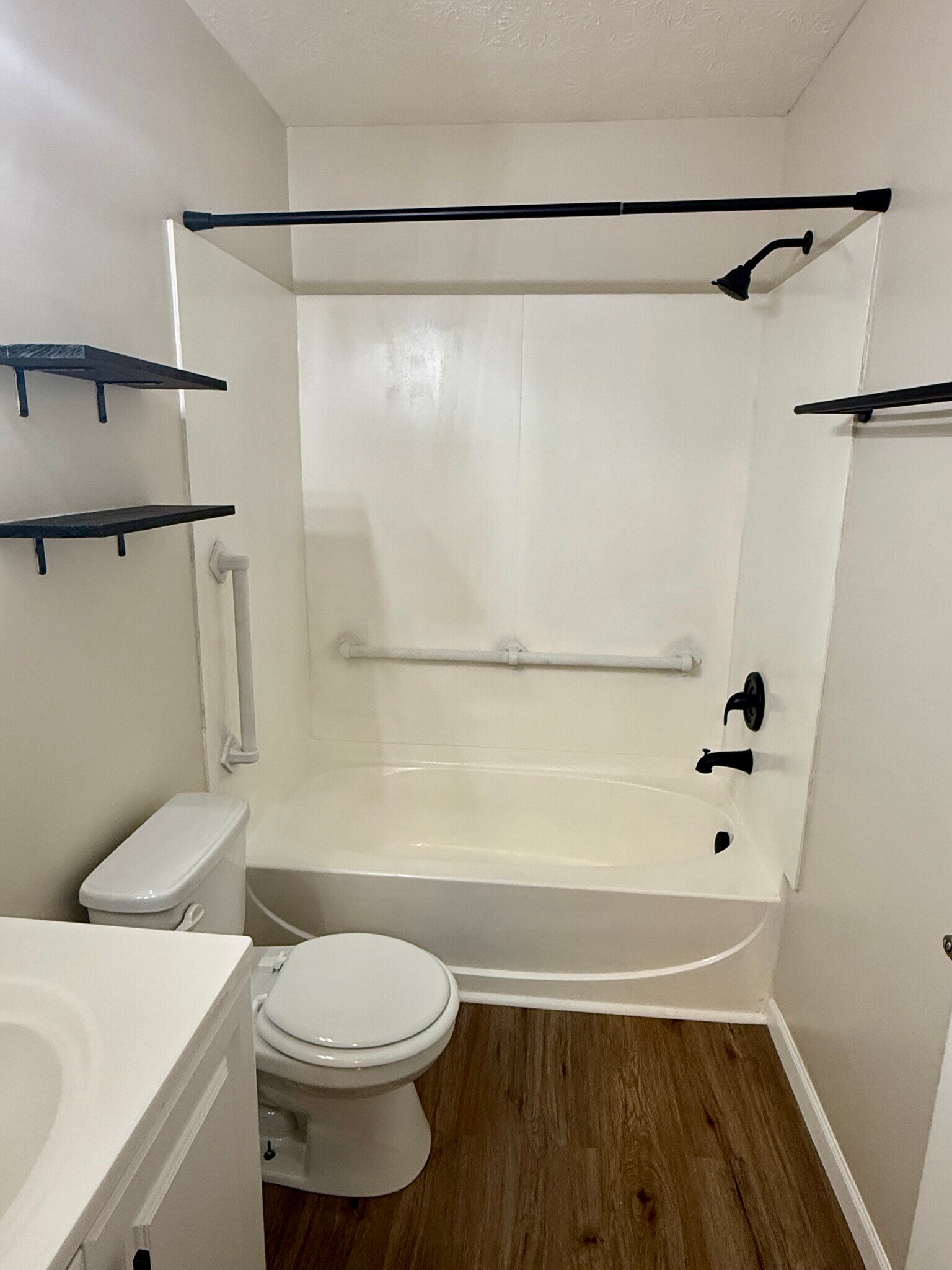 Building Photo - 4681 Grandover Dr