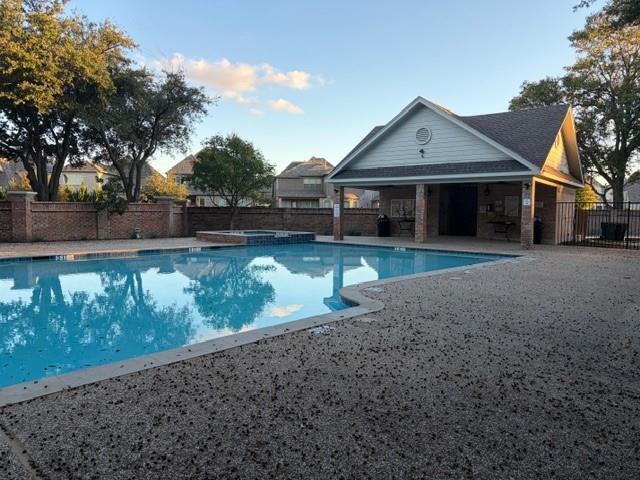 Building Photo - 4704 Bear Run Dr