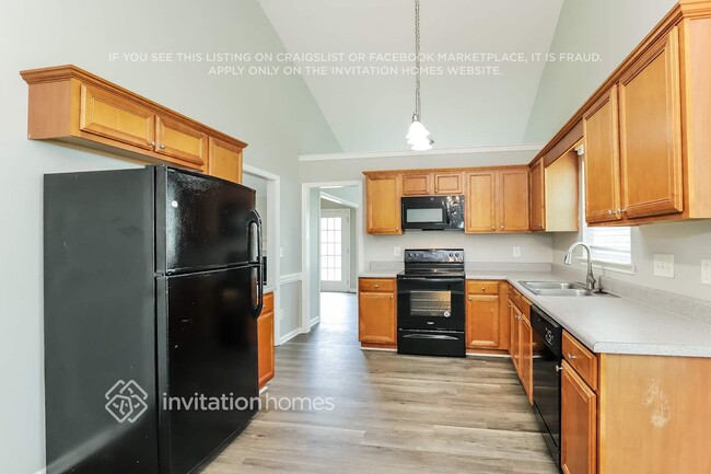 Building Photo - 2415 Pepperstone Dr