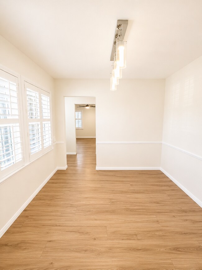 Building Photo - 2157 W 109th Pl