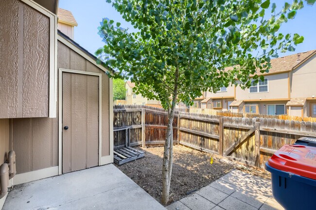 Building Photo - 6749 Mountain Top Ln
