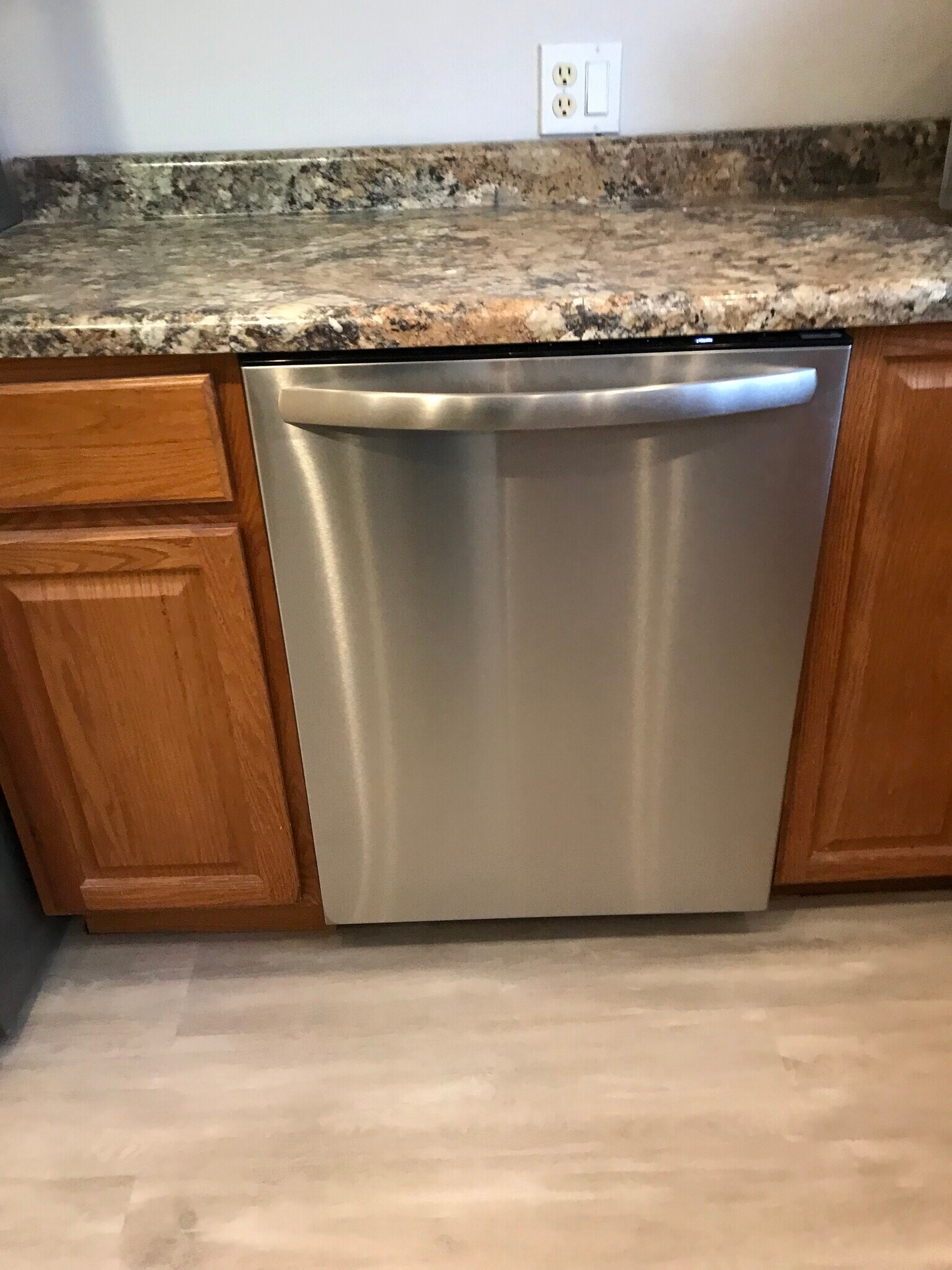 Dishwasher - 1733 W Superior St