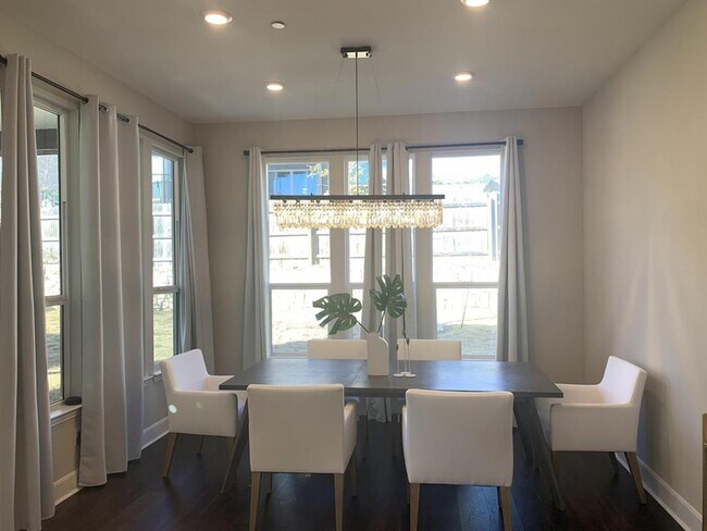 Building Photo - 12504 Ayrshire Wy