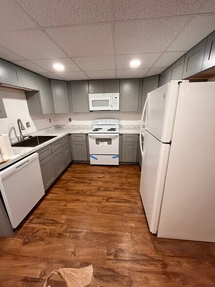 Kitchen - 625 S Church St