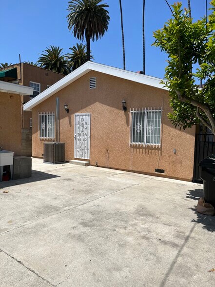 Building Photo - 2800 S Mansfield Ave