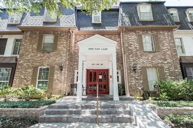 Primary Photo - 359 N Post Oak Ln